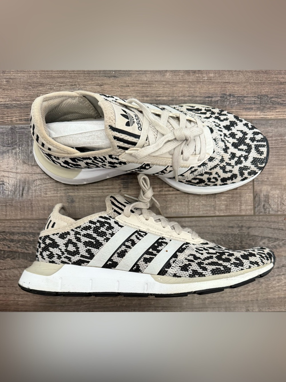 Adidas Swift Run Black and Cream Leopard Knit Low-Top Sneakers 9 - Picture 2 of 8